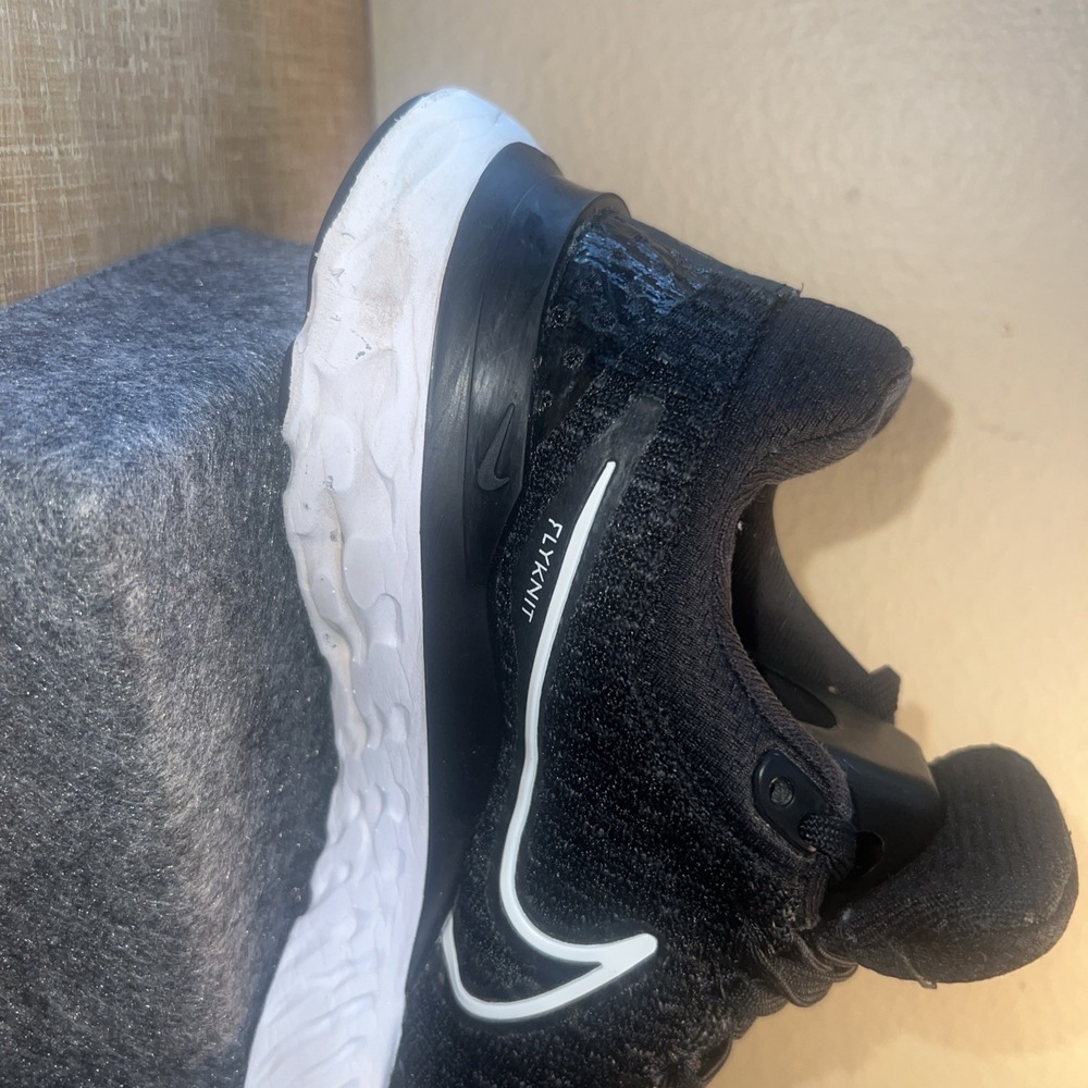 New Women's Nike React Infinity Run FK 3 in Black/White Size US 7 NWT DD3024001 - Picture 5 of 14
